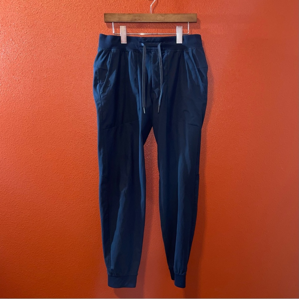 Lululemon Athletica Men’s ABC Warpstreme Pull On Dark Blue Jogger Pants‎